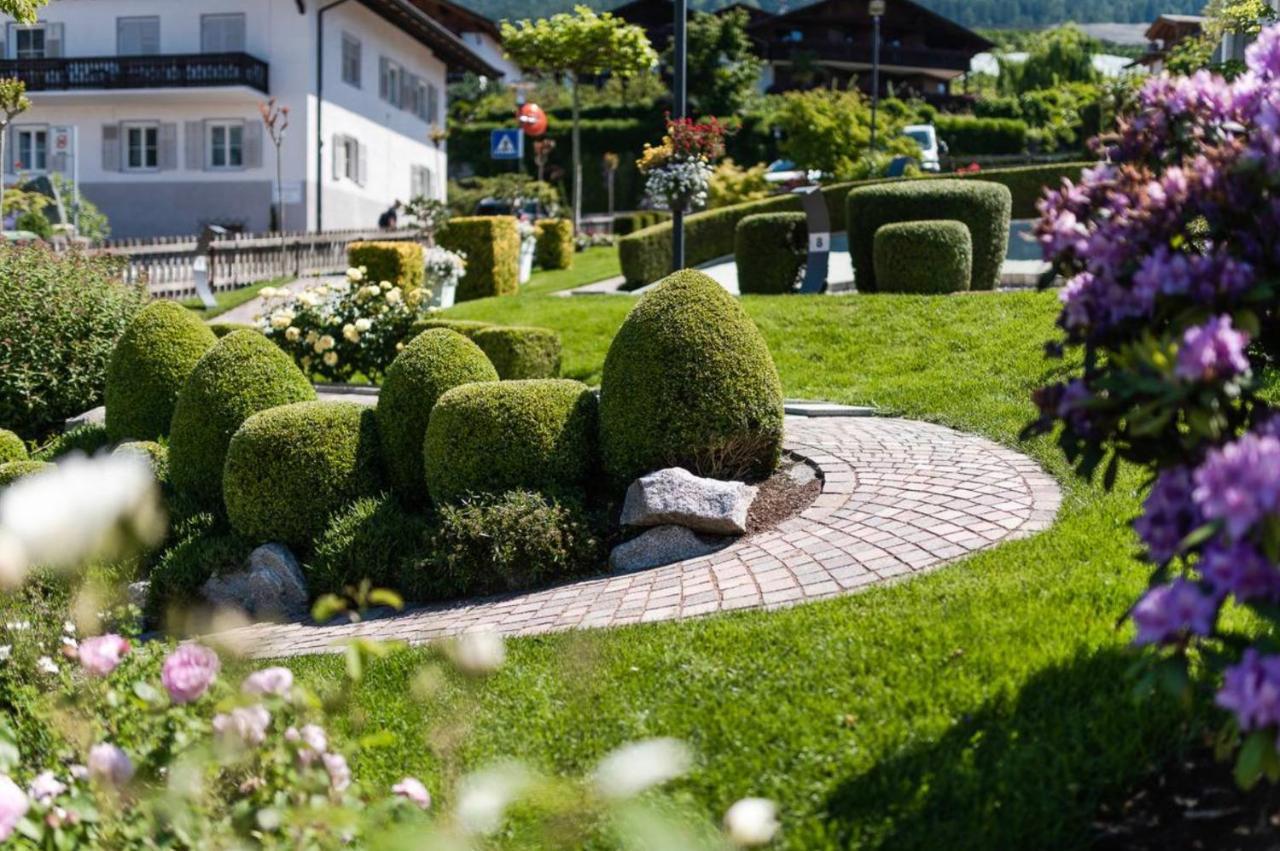 Hotel Garni Lichtenau Schenna Bagian luar foto